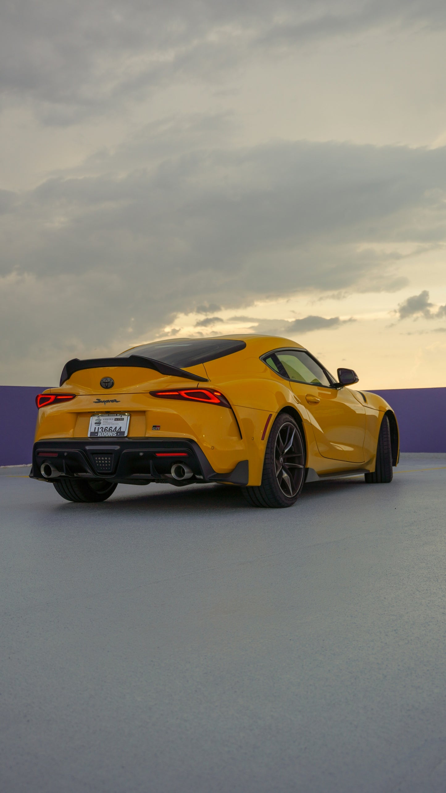 V Style Carbon Fiber Spoiler - Toyota Supra A90